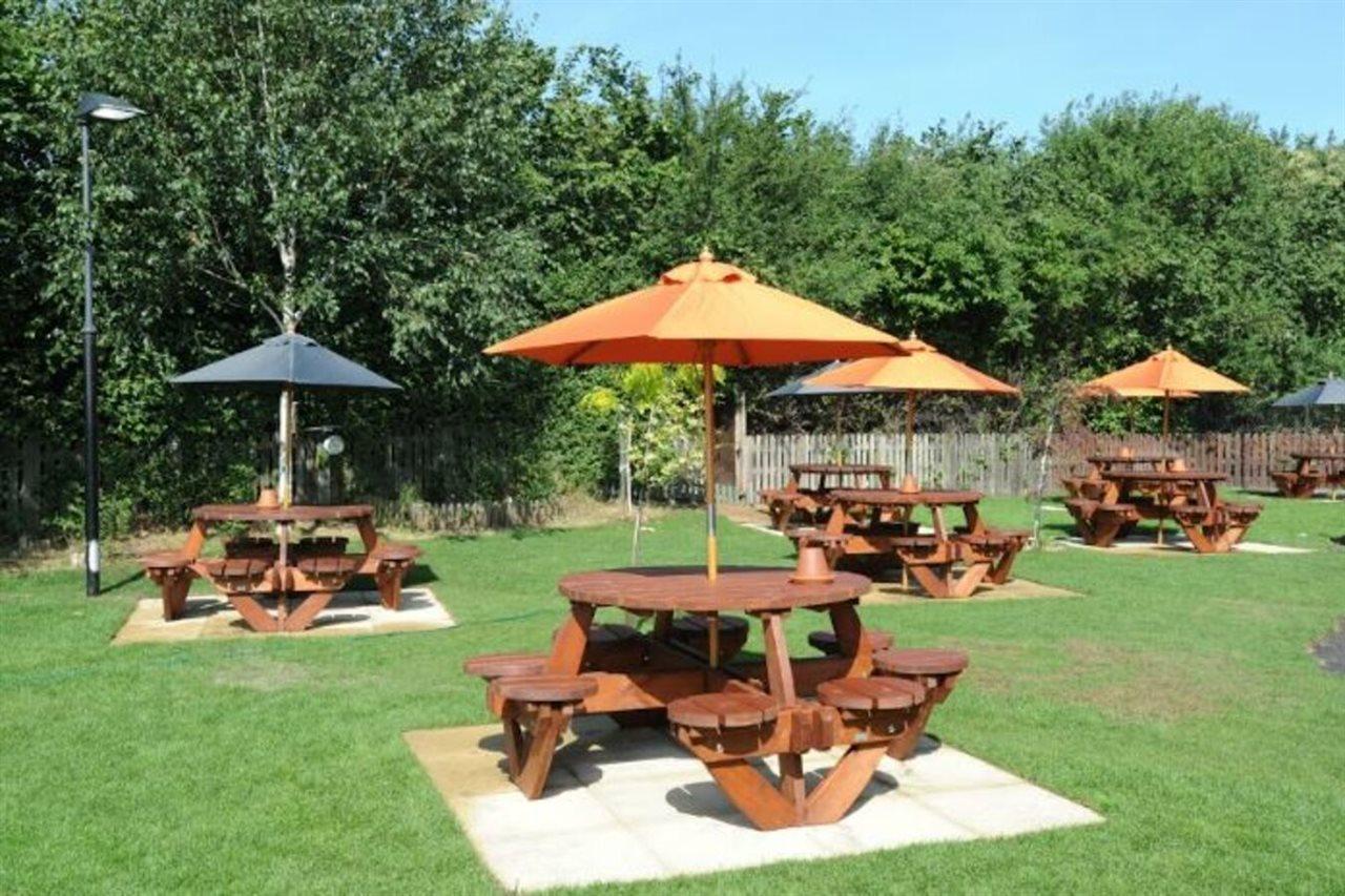 Premier Inn Premier Inn Southend Airport Bagian luar foto