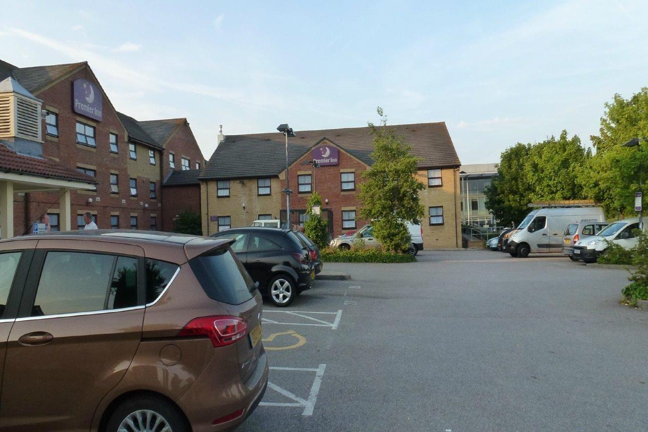 Premier Inn Premier Inn Southend Airport Bagian luar foto